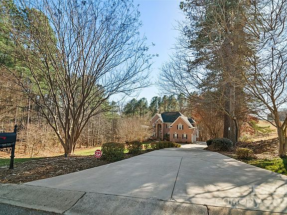 2nd image of 9135 Fair Oak Dr