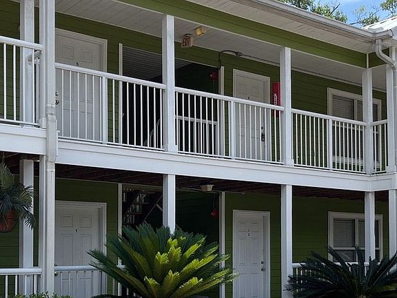 3rd image of 435 E Canal Dr Unit 6