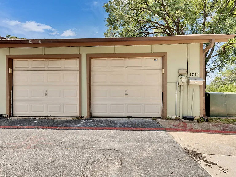 1714 Timber Ridge Dr — Photo 21