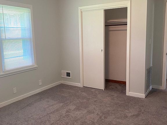 5th image of 310 Newton Dr