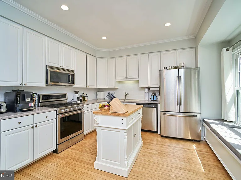 1230 Weatherstone Ct — Photo 4