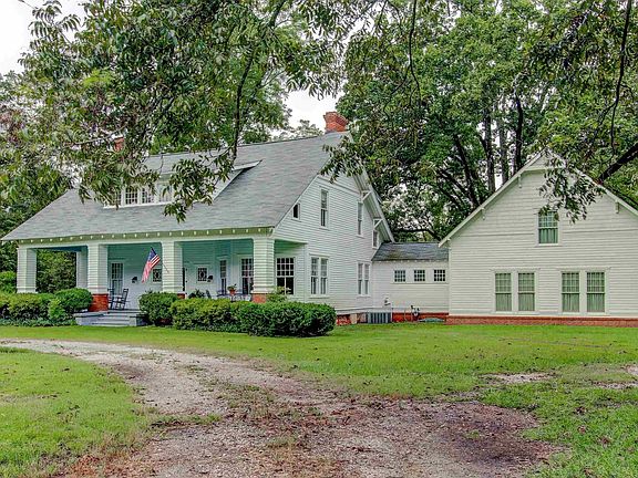 2nd image of 788 Highway 11 S