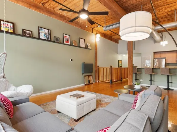 1 Envelope Ter Unit 107, Worcester, MA 01604