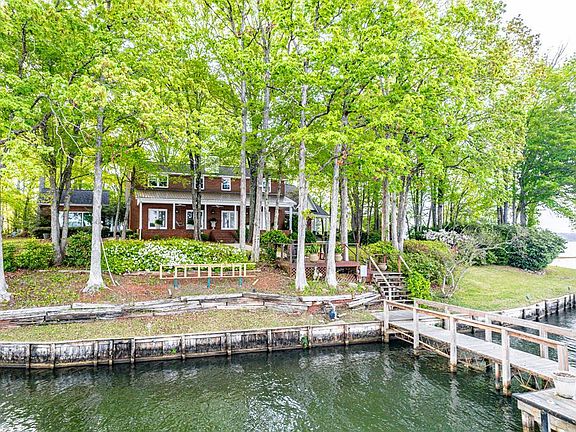 2nd image of 390 David Williams Rd