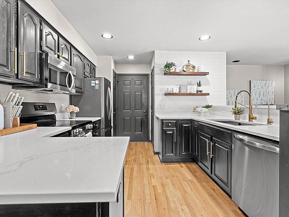 4th image of 2293A Circle Ridge