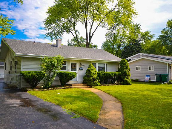 3rd image of 360 Heather Ave