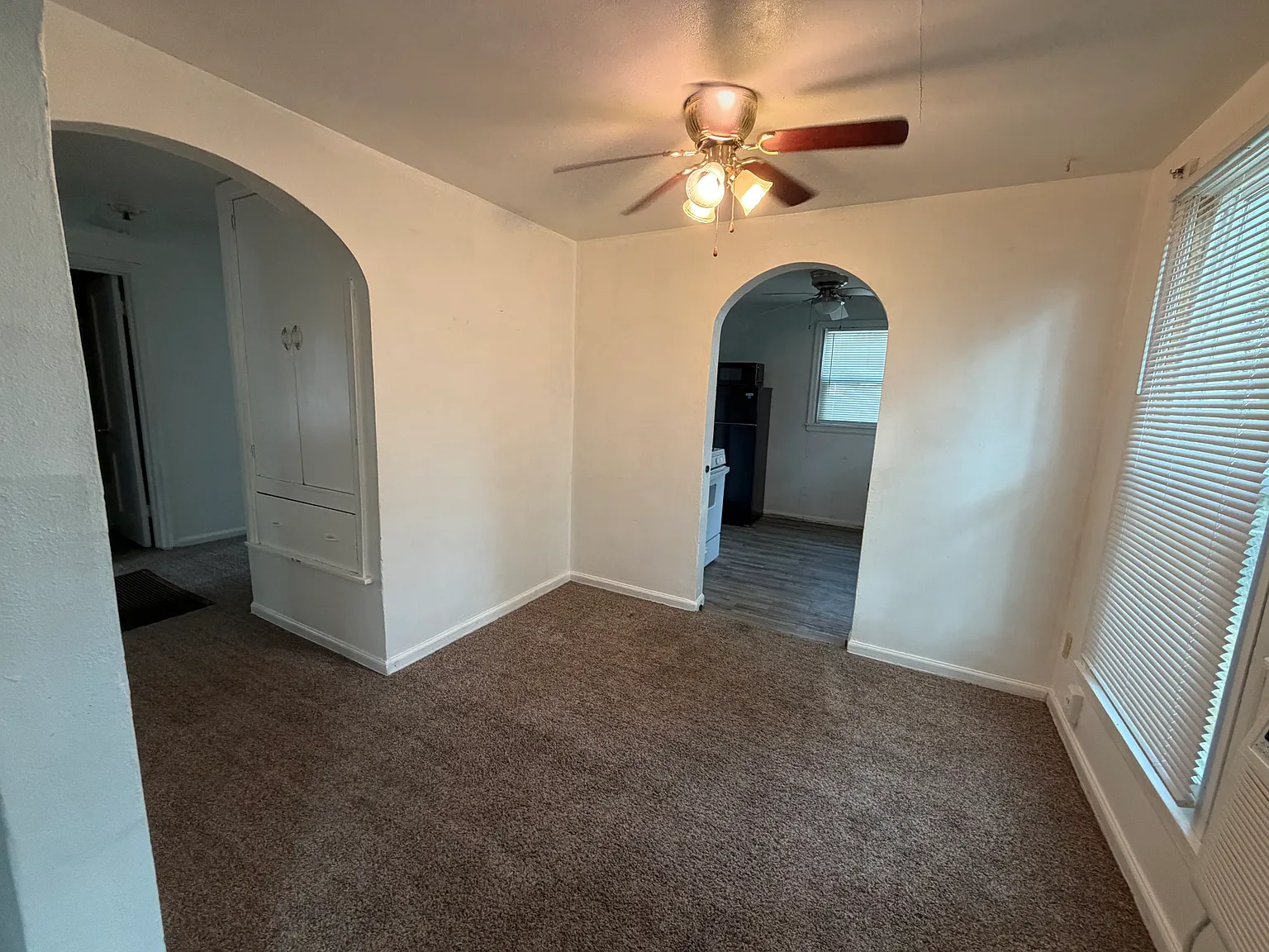 2 bed, 728 sqft, $900 — Photo 4
