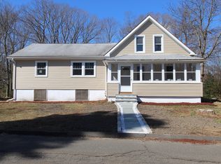35 Franklin St, Trumbull, CT 06611
