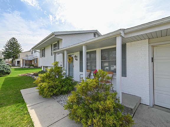 4th image of 1035 Amboise Dr