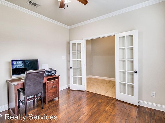 5th image of 619 Dogwood Dr