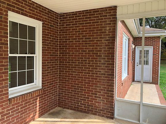 3rd image of 406 S Trenton St #B