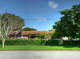 1020 Renmar Dr, Plantation, FL 33317