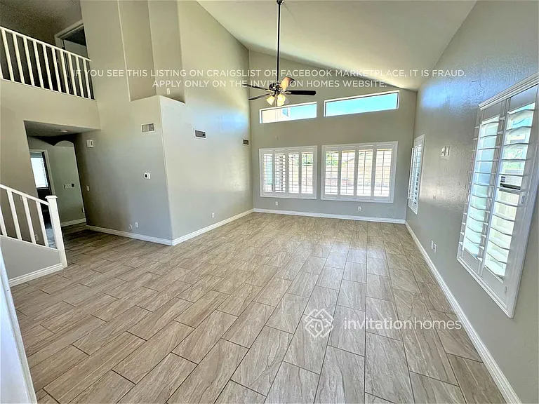 25541 W Pioneer St — Photo 2