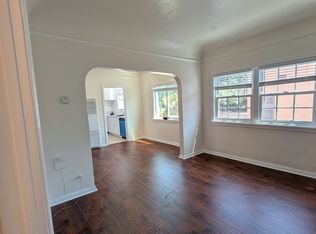 1054 1/2 S Carmona Ave #1, Los Angeles, CA 90019