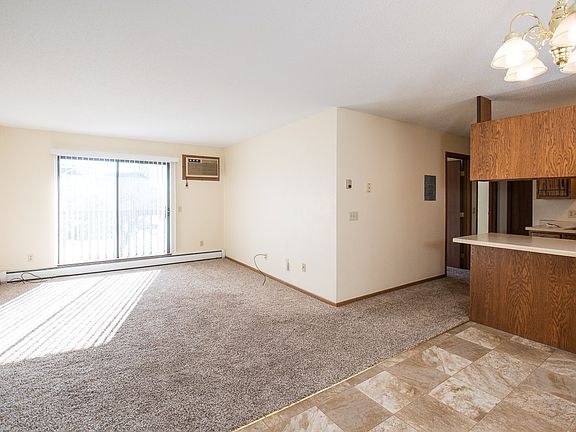 5th image of 911 Ranae Ln #Fc56e1bed