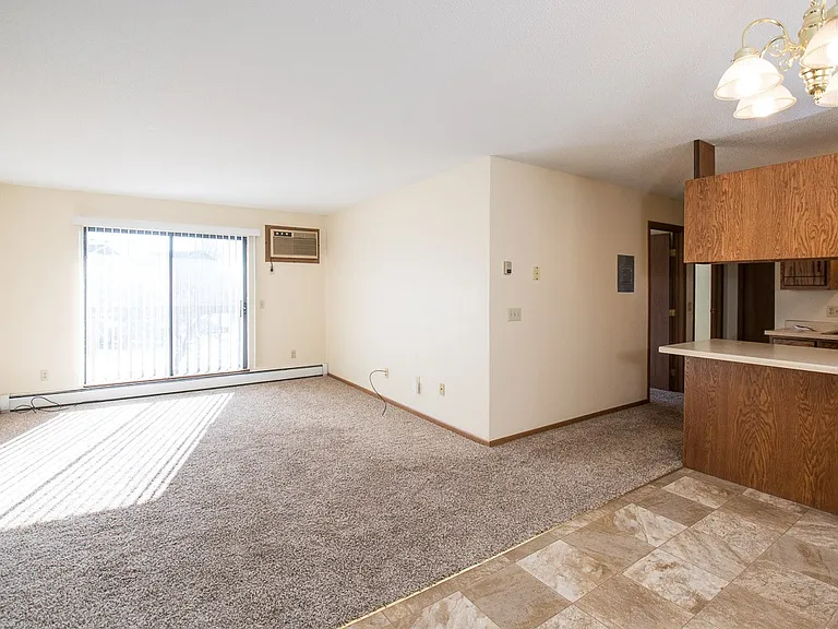 Ambercrest Apartments, Fox Run Apartments — Photo 10