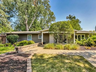 3204 N Salk Rd, Arlington Heights, IL, 60004