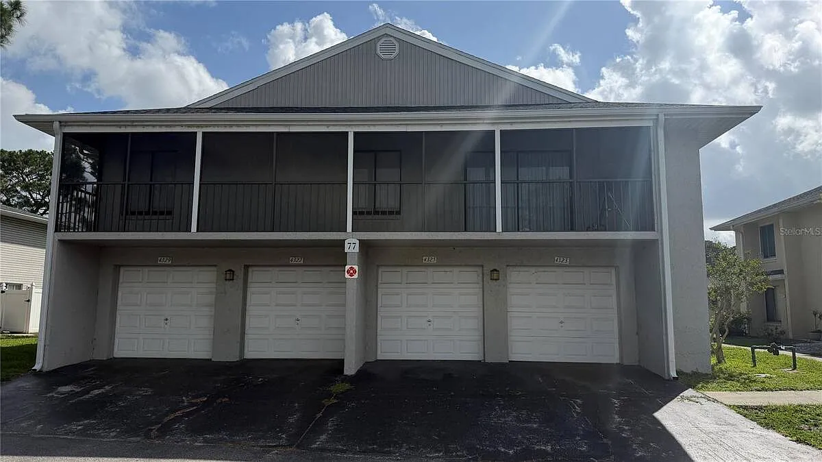2 bed, 2.0 bath, 963 sqft, $1,450 — Photo 1