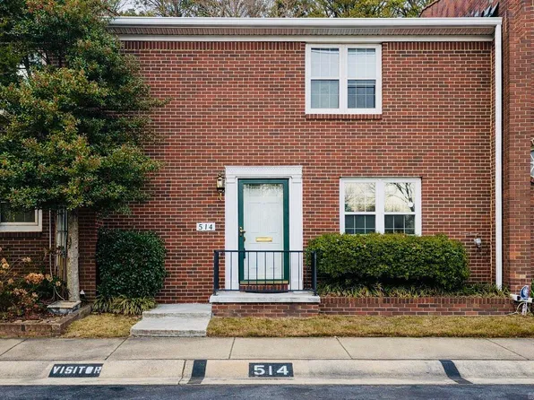 514 Cambridge Place Dr, Little Rock, AR 72227