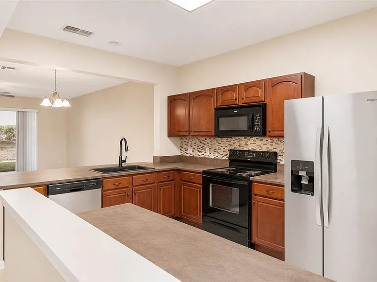 2561 Galliano Cir — Photo 12