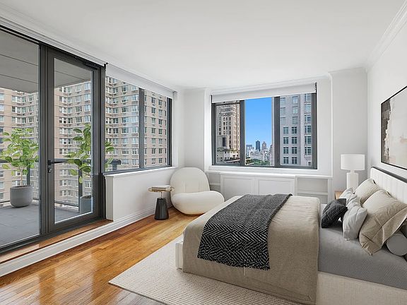 4th image of 62 W 62nd St APT 22B
