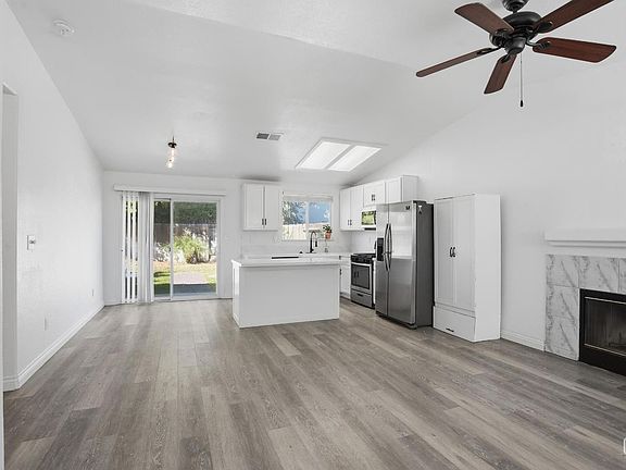 5th image of 10600 Petalo Dr