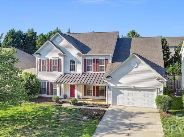 1007 Butterburr Dr, Matthews, NC 28104