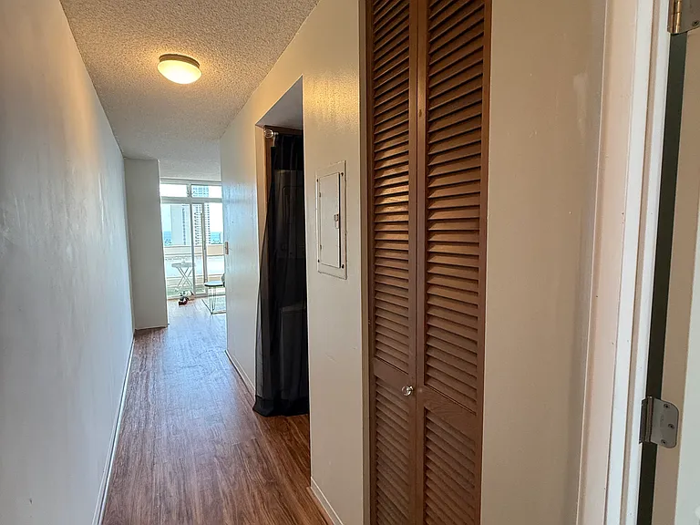 500 University Ave #2002 — Photo 25