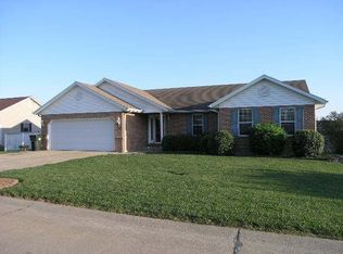 414 Paul Dr, Waterloo, IL