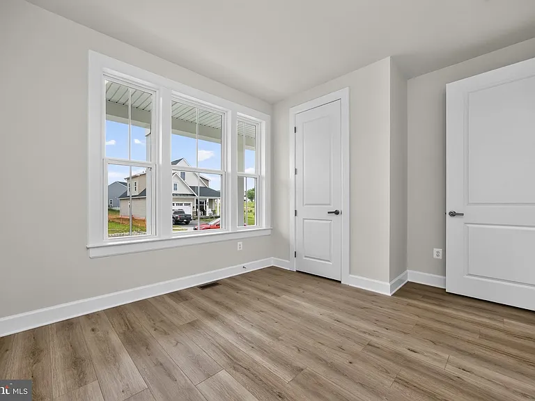 1422 Gilray Dr — Photo 18