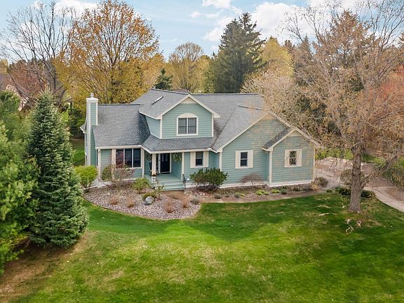 2nd image of 5084 Arrowhead Ct