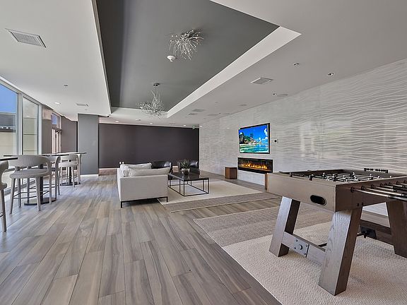 4th image of 360 S Market St Unit 404