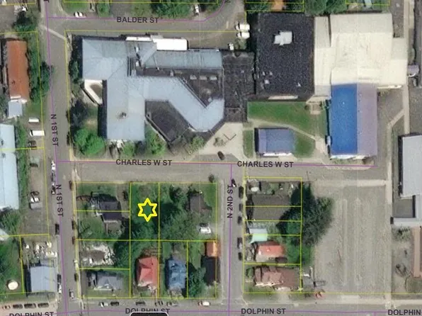 104 Charles West St, Petersburg, AK 99833