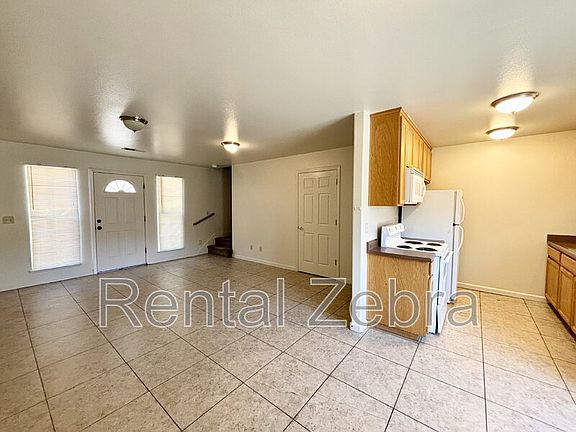 3rd image of 2935 Willowbrook Dr #B
