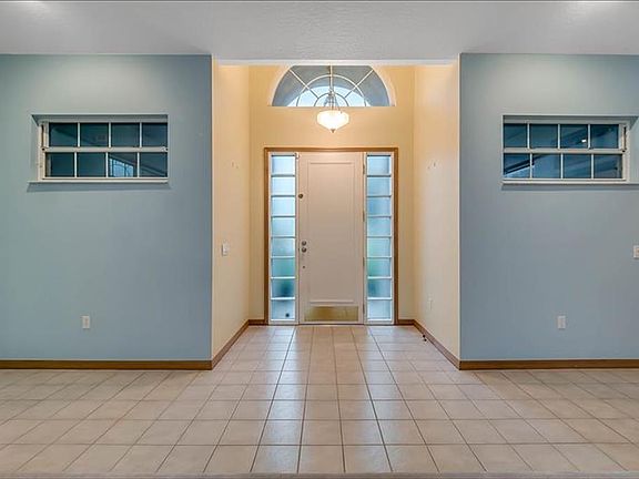 4th image of 38425 Timberlane Dr
