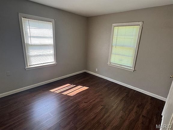 5th image of 149 Becker Dr