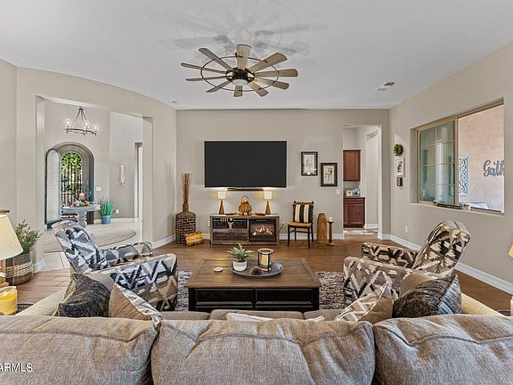3rd image of 20616 W HAZELWOOD Avenue