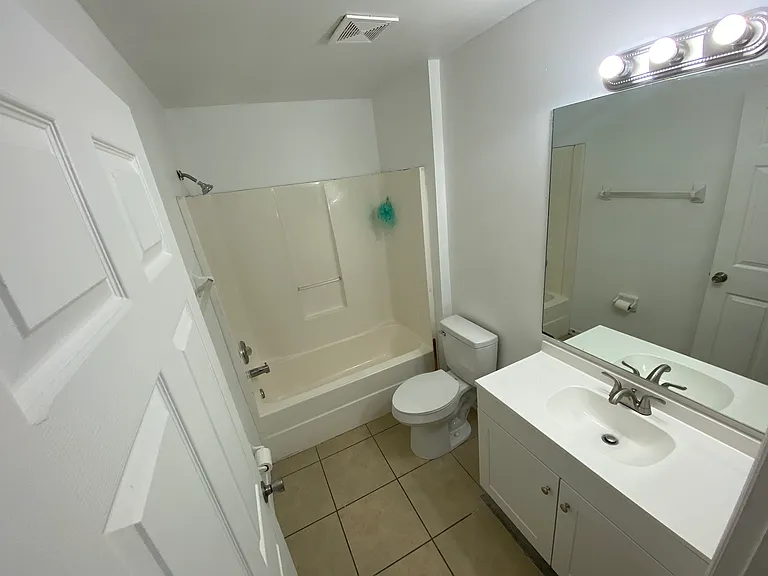 129 Zenith Cir — Photo 17