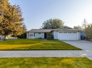 1447 Westminster Ave, Tulare, CA 93274