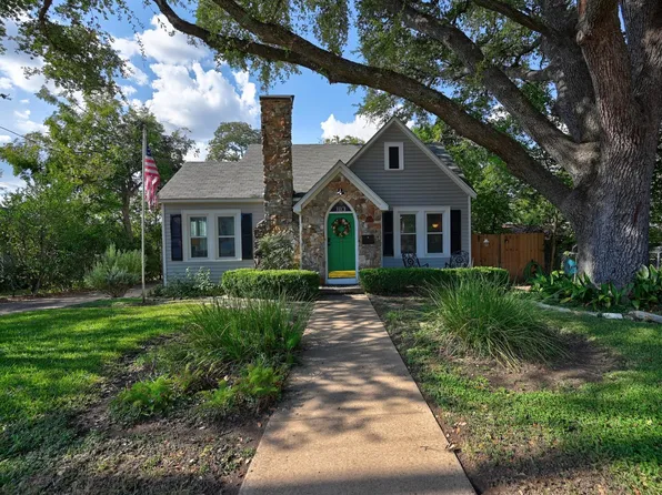 103 E Val Verde St, Brenham, TX 77833