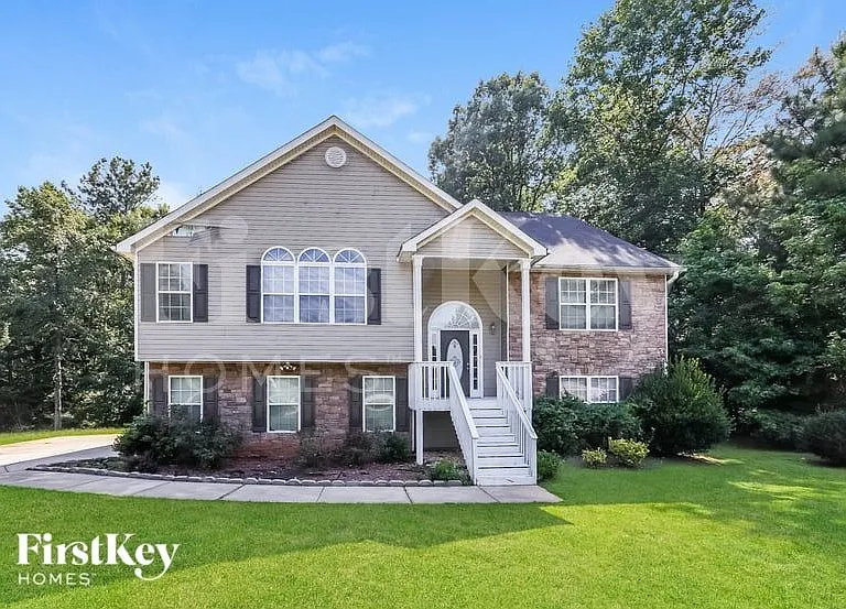 10 Shadowbrook Trce — Photo 1