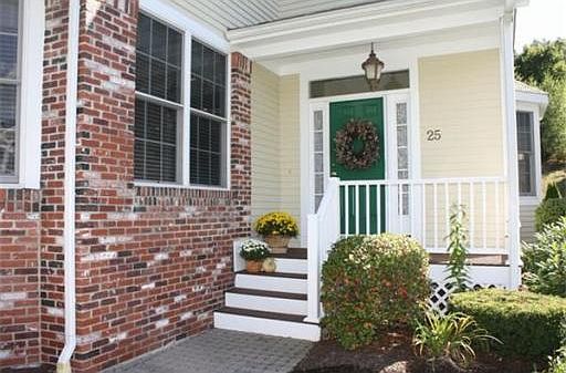 3rd image of 25 Rose Court Way #25