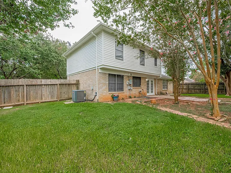 3610 Bee Bayou Ln — Photo 41