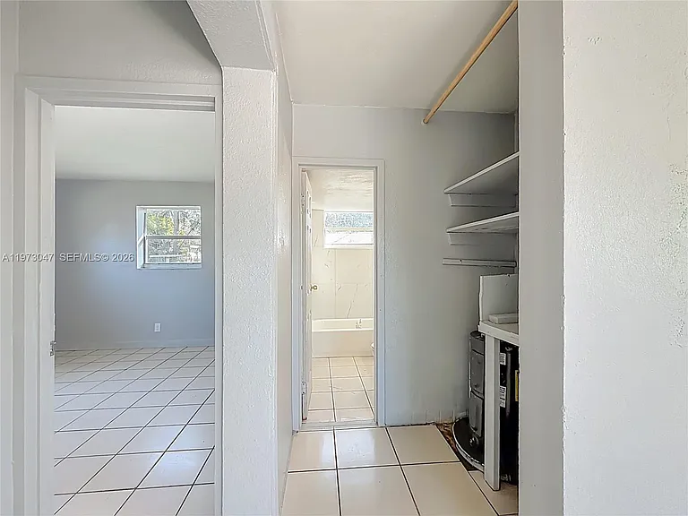2408 NW 8th St — Photo 11