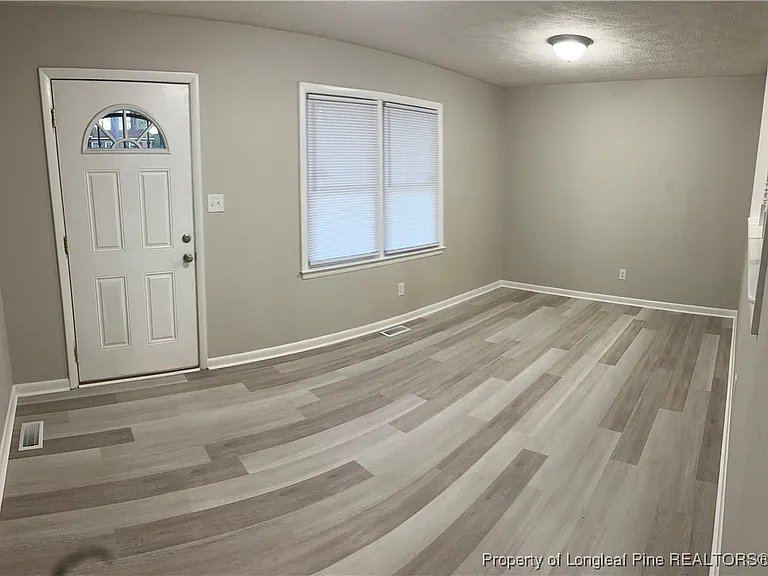 2524 Penny Dr — Photo 5