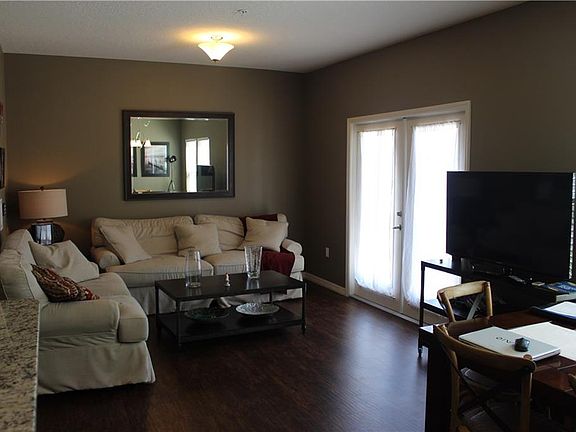 4th image of 5370 Diplomat Ct #105