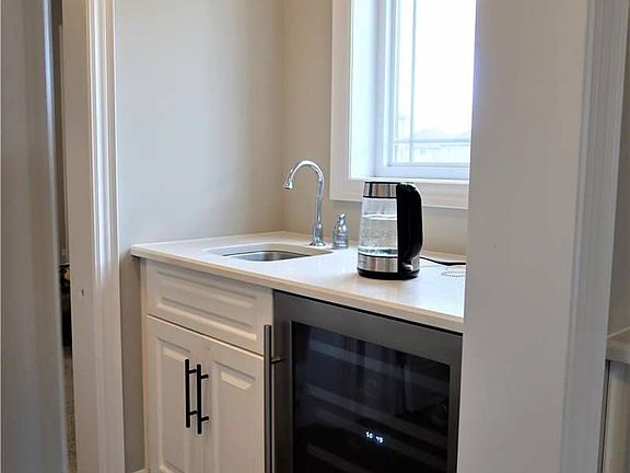 2nd image of 29 Kirvan Dr