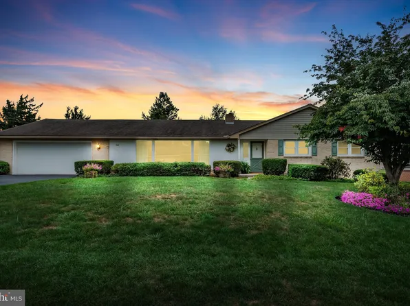 146 Harvest Ln, Chambersburg, PA 17202