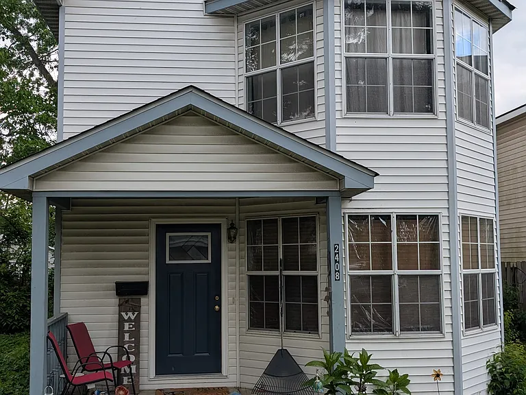 2408 Dillman St — Photo 1
