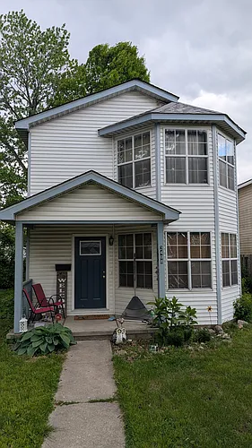 2408 Dillman St Photo 1